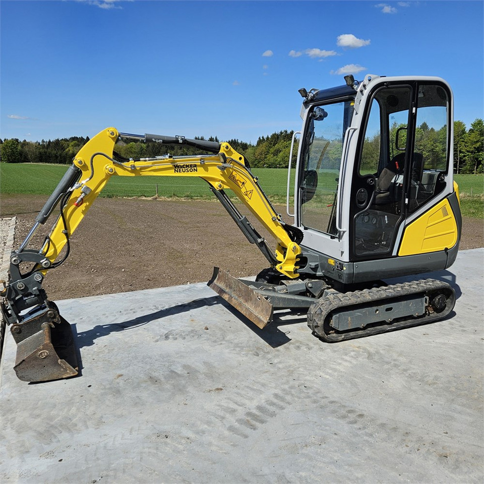 Wacker Neuson ET18 - Mini excavator: Foto 1 Wacker Neuson ET18 - Mini excavator: Foto 1