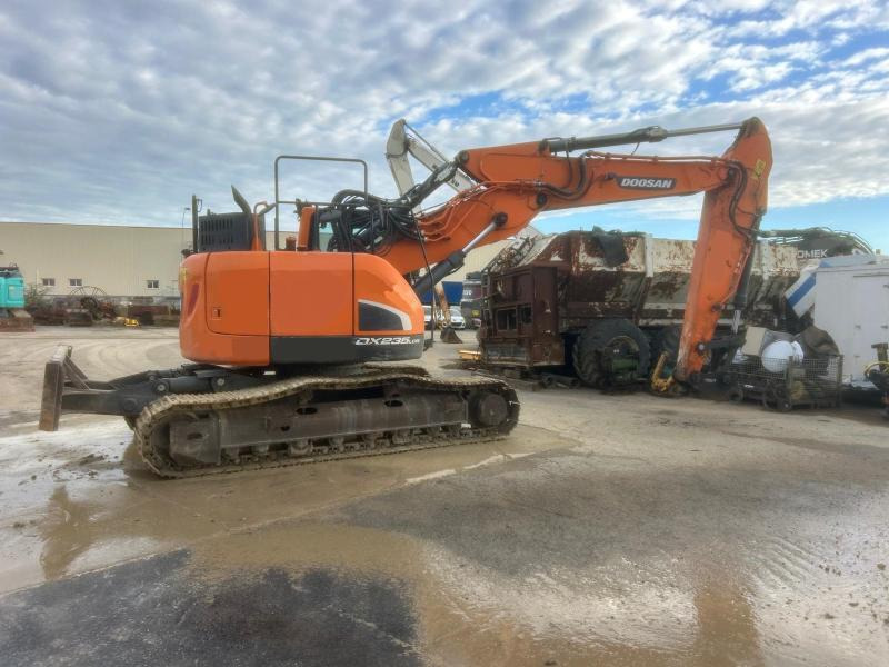 Doosan DX 235 LCR-5 - Excavator pe şenile: Foto 2 Doosan DX 235 LCR-5 - Excavator pe şenile: Foto 2