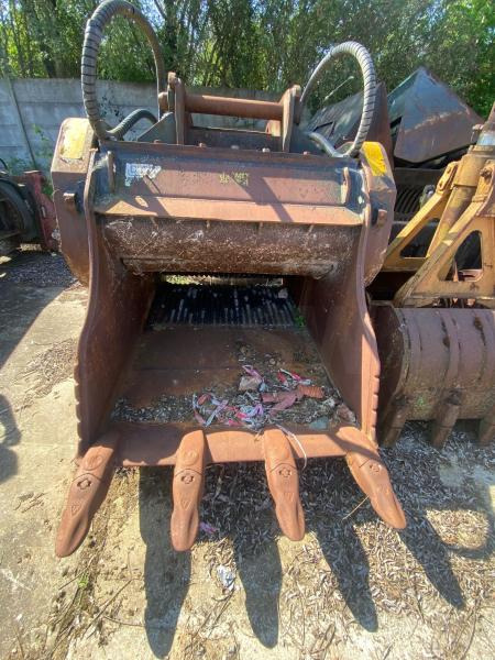 MB BF 120-4 - Cupă pentru Utilaje constructii: Foto 2 MB BF 120-4 - Cupă pentru Utilaje constructii: Foto 2