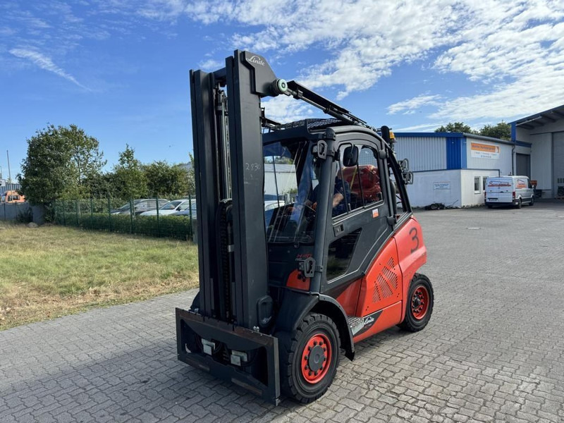 Linde H40T - Stivuitor GPL: Foto 4 Linde H40T - Stivuitor GPL: Foto 4