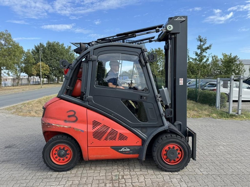 Linde H40T - Stivuitor GPL: Foto 3 Linde H40T - Stivuitor GPL: Foto 3