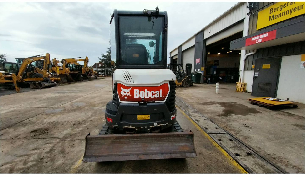 BOBCAT E27 - Excavator pe şenile: Foto 4 BOBCAT E27 - Excavator pe şenile: Foto 4