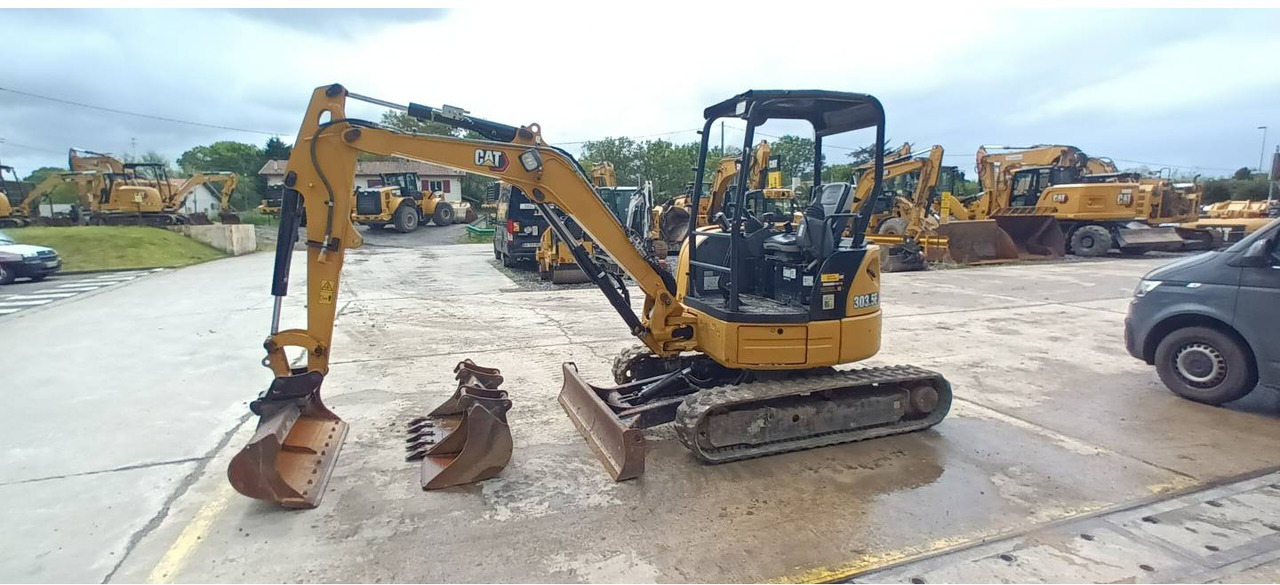 CAT 303.5E CR - Excavator pe şenile: Foto 2 CAT 303.5E CR - Excavator pe şenile: Foto 2