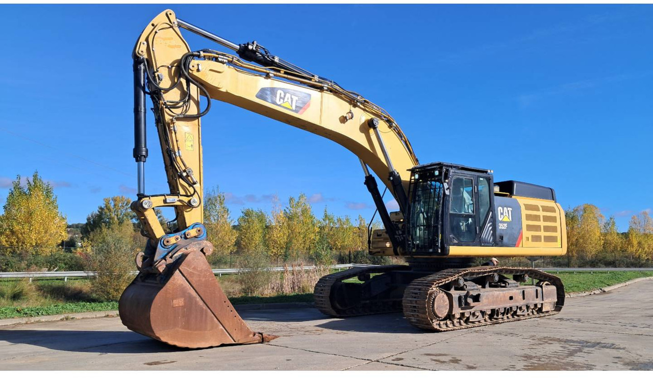 CAT 352F - Excavator pe şenile: Foto 1 CAT 352F - Excavator pe şenile: Foto 1