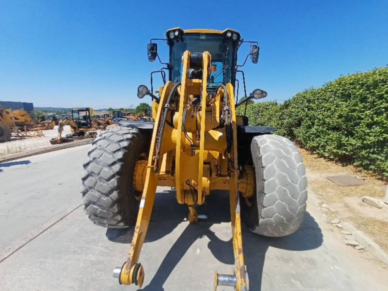 Încărcător frontal pe pneuri CAT 938M: Foto 16 Încărcător frontal pe pneuri CAT 938M: Foto 16