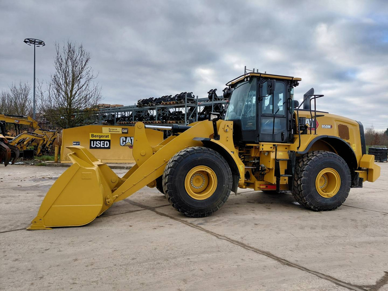 CAT 950M - Încărcător frontal pe pneuri: Foto 2 CAT 950M - Încărcător frontal pe pneuri: Foto 2