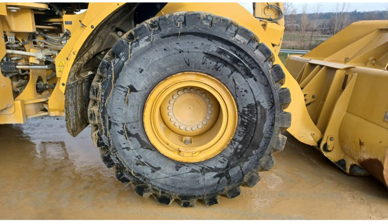 Încărcător frontal pe pneuri CAT 972M: Foto 18 Încărcător frontal pe pneuri CAT 972M: Foto 18
