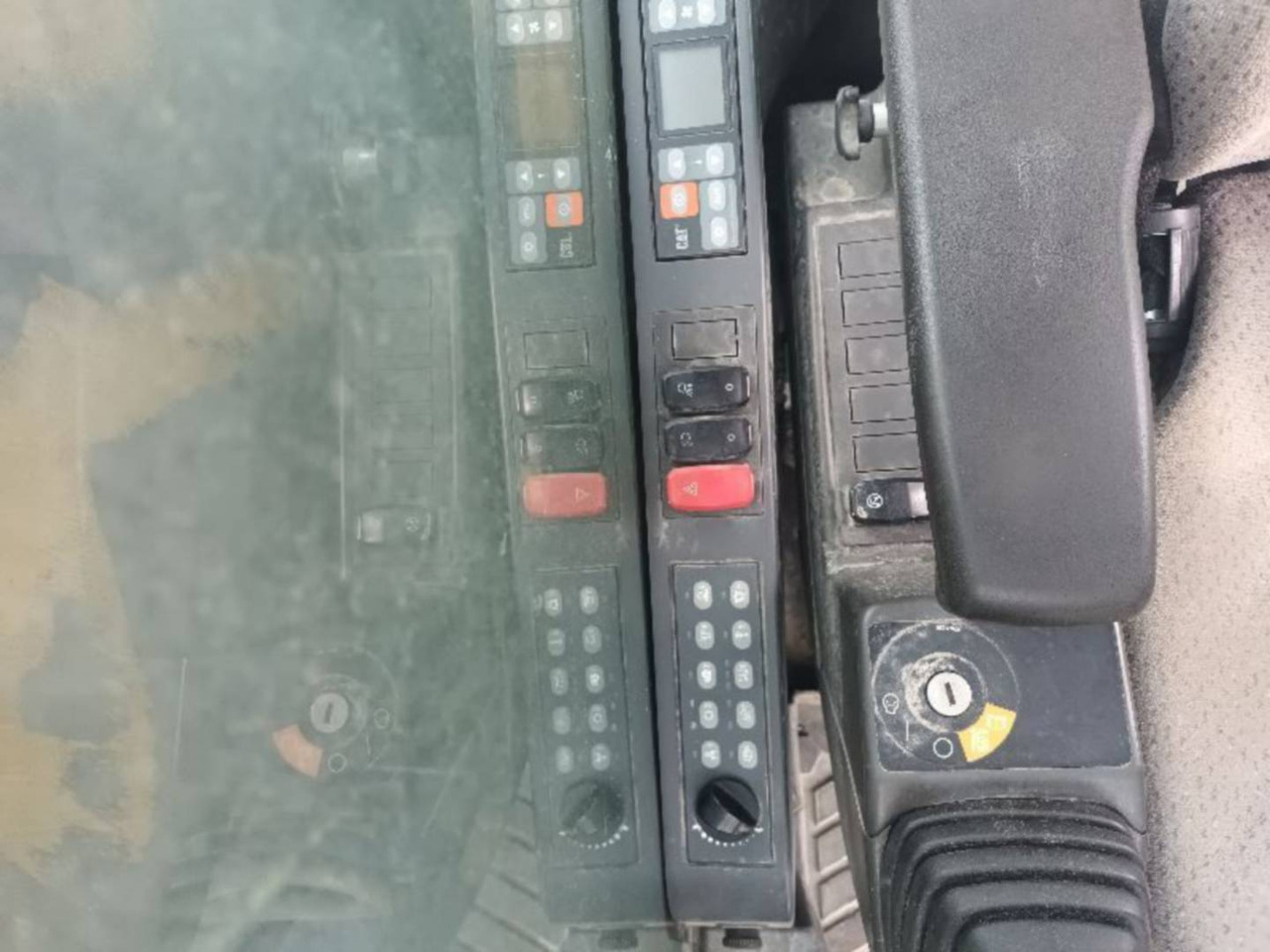 CAT MH3022-1 - Excavator pe roţi: Foto 5 CAT MH3022-1 - Excavator pe roţi: Foto 5