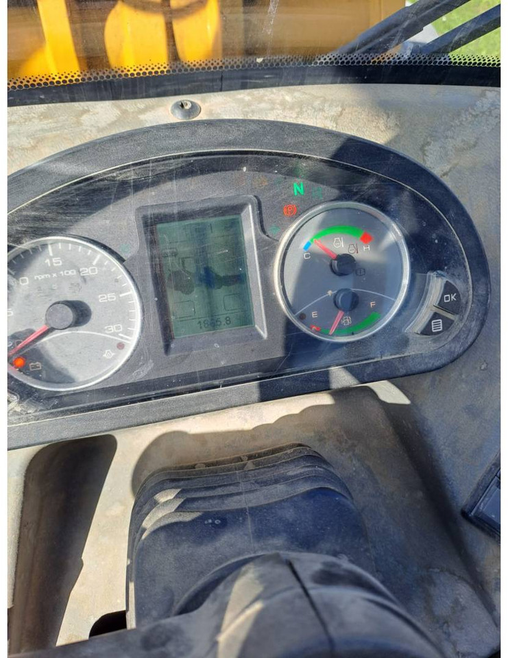 MECALAC AX1000 - Mini încărcător: Foto 5 MECALAC AX1000 - Mini încărcător: Foto 5