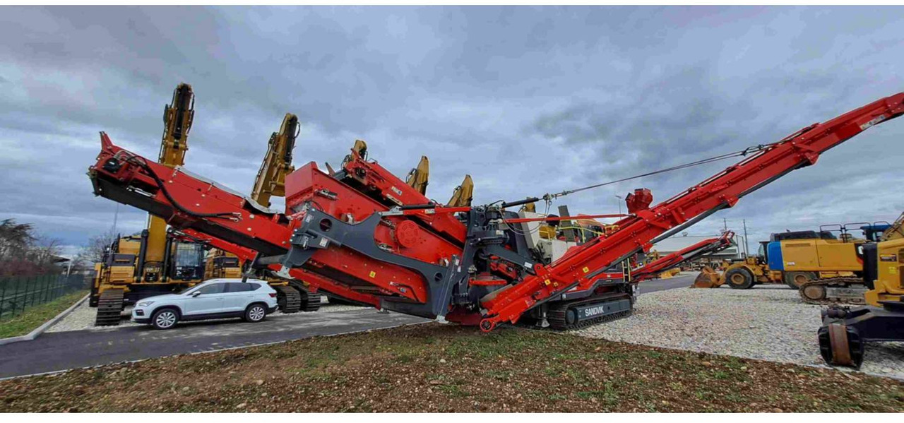 SANDVIK MINING & CONSTRUCTION QI353 - Concasor mobil: Foto 3 SANDVIK MINING & CONSTRUCTION QI353 - Concasor mobil: Foto 3