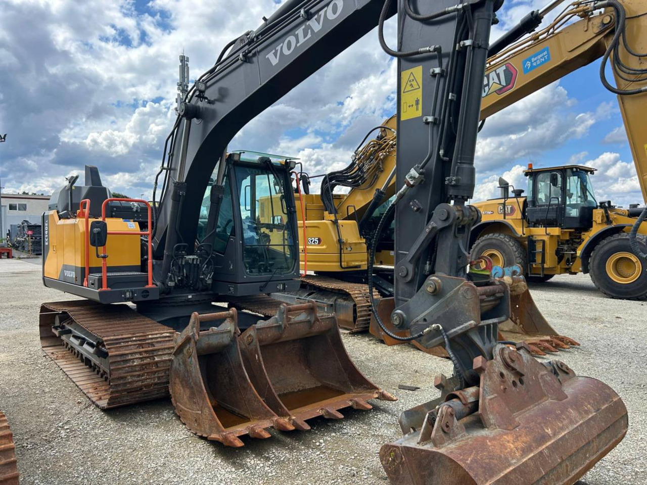 VOLVO CONSTRUCTION EQUIPMENT EC140 - Excavator pe şenile: Foto 2 VOLVO CONSTRUCTION EQUIPMENT EC140 - Excavator pe şenile: Foto 2