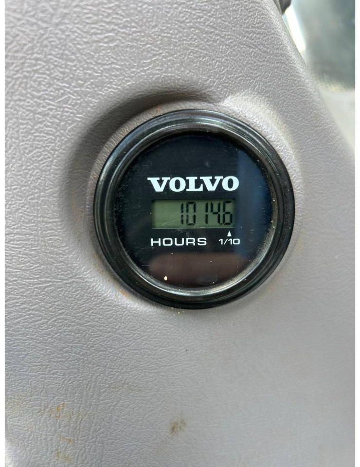 VOLVO CONSTRUCTION EQUIPMENT EC140 - Excavator pe şenile: Foto 5 VOLVO CONSTRUCTION EQUIPMENT EC140 - Excavator pe şenile: Foto 5