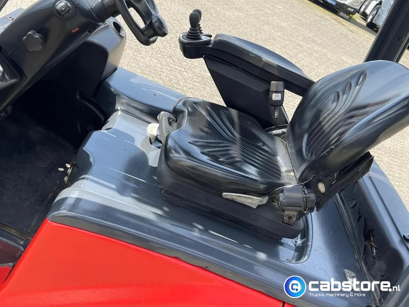 Linde E18PH-01 Elektrische hef truck - Electric Forklift - Year 2011- Side shift - Vorkverstelling - Motostivuitor: Foto 5 Linde E18PH-01 Elektrische hef truck - Electric Forklift - Year 2011- Side shift - Vorkverstelling - Motostivuitor: Foto 5