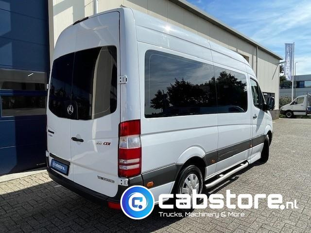 Mercedes-Benz SPRINTER 211 CDI - L2/H2- Automatische versnellingsbak - 9 Persoons - Bouwjaar 2009 - APK tot 17-01-2026 ! - Side bars - Privacy glas - Airco - Microbuz, Transport persoane: Foto 4 Mercedes-Benz SPRINTER 211 CDI - L2/H2- Automatische versnellingsbak - 9 Persoons - Bouwjaar 2009 - APK tot 17-01-2026 ! - Side bars - Privacy glas - Airco - Microbuz, Transport persoane: Foto 4