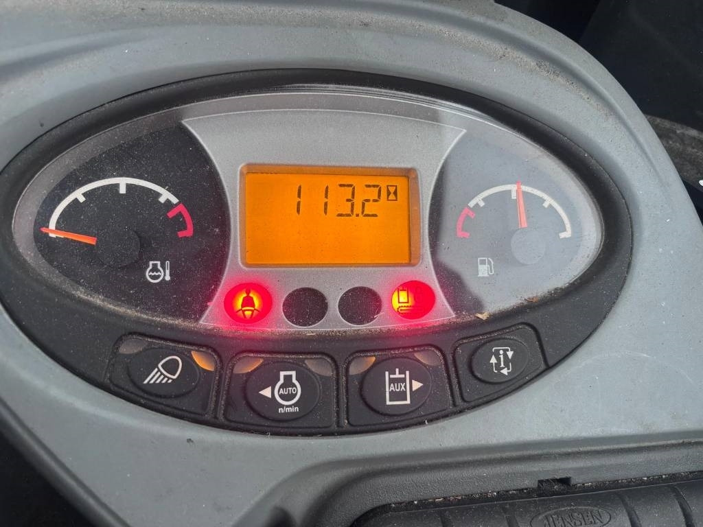 Bobcat E20Z vain 113h ajettu - Mini excavator: Foto 2 Bobcat E20Z vain 113h ajettu - Mini excavator: Foto 2