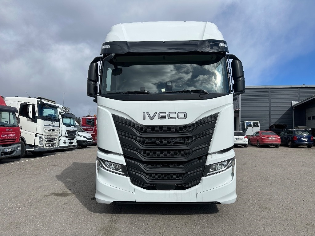 Iveco S-Way AS440S500 UUSI MALLI my 24 - Cap tractor: Foto 2 Iveco S-Way AS440S500 UUSI MALLI my 24 - Cap tractor: Foto 2