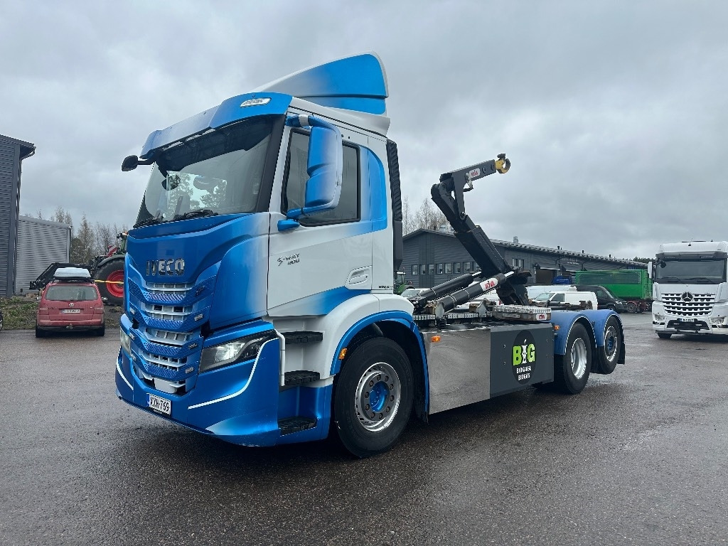 Iveco AD 260S40 Y/FS CNG - Camion cu cârlig: Foto 1 Iveco AD 260S40 Y/FS CNG - Camion cu cârlig: Foto 1