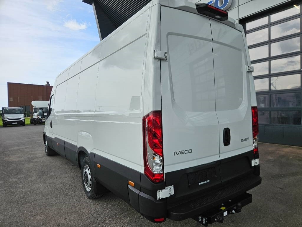 Iveco Daily 35S16A8 - Dubă: Foto 4 Iveco Daily 35S16A8 - Dubă: Foto 4