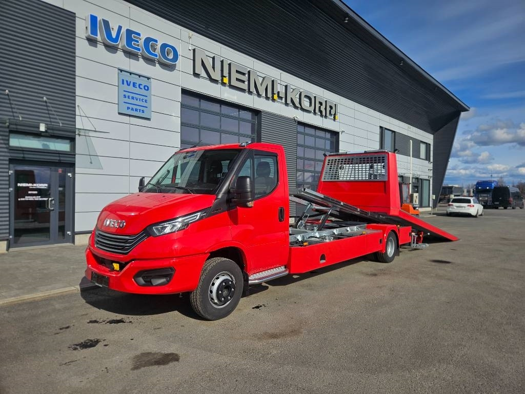 Iveco Daily 72 C180 nopeaan toimitukseen - Maşină de tractare: Foto 2 Iveco Daily 72 C180 nopeaan toimitukseen - Maşină de tractare: Foto 2