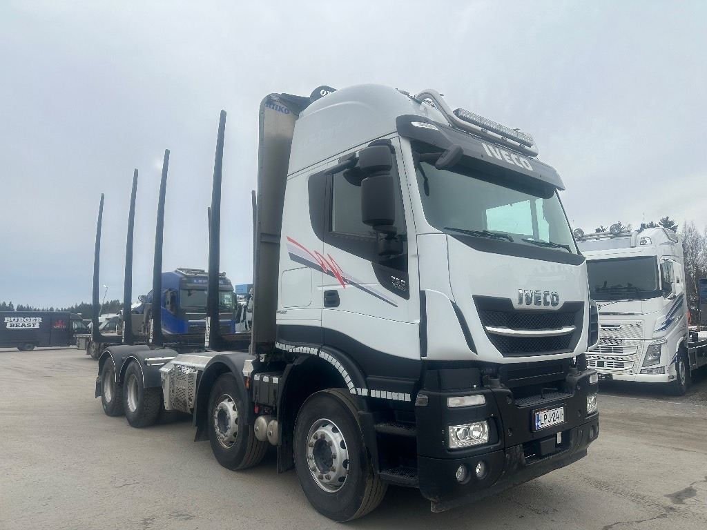 Iveco X-WAY AS340x57 8x4 - Camion forestier: Foto 2 Iveco X-WAY AS340x57 8x4 - Camion forestier: Foto 2