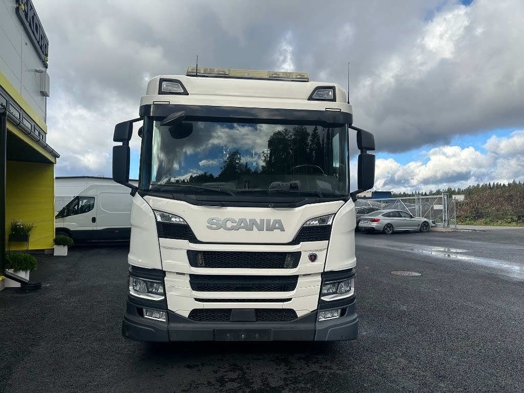 Scania P 370 6x2*4 - Camion cu cârlig: Foto 2 Scania P 370 6x2*4 - Camion cu cârlig: Foto 2
