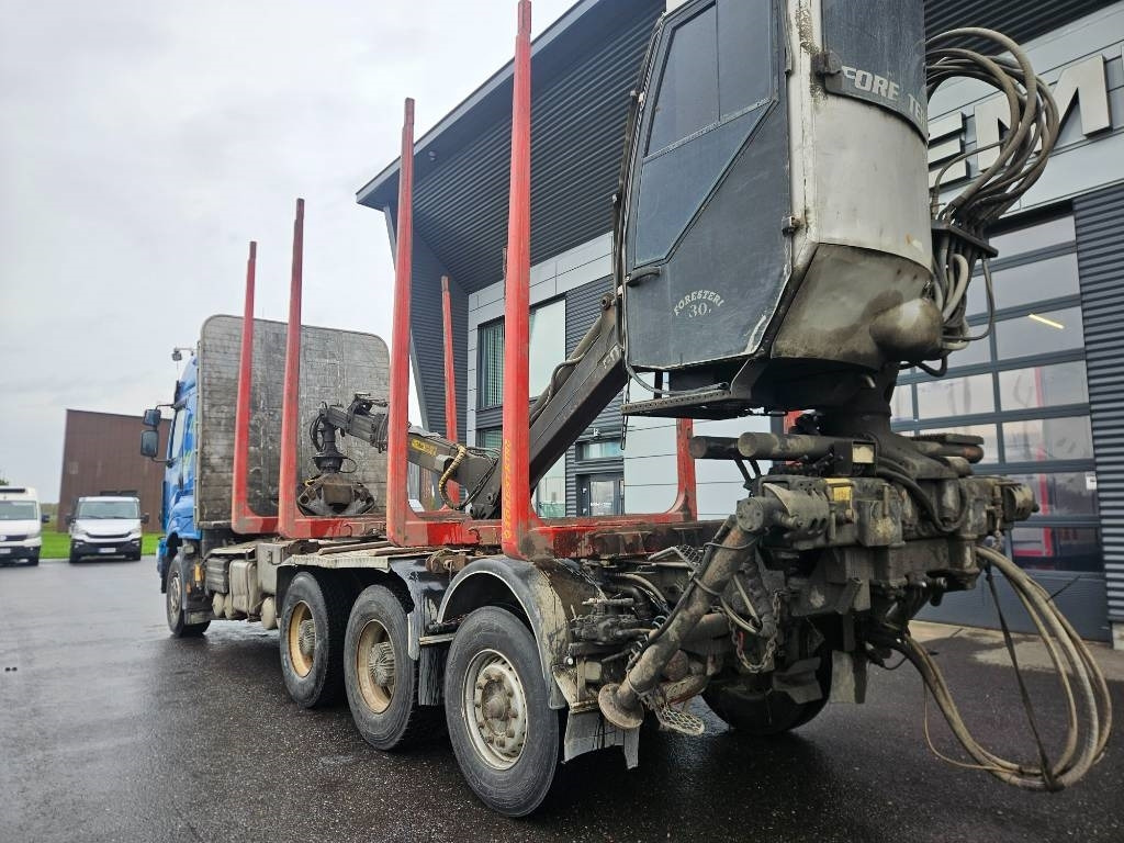 Sisu C600 8x4 kesla 2010 - Camion forestier: Foto 4 Sisu C600 8x4 kesla 2010 - Camion forestier: Foto 4