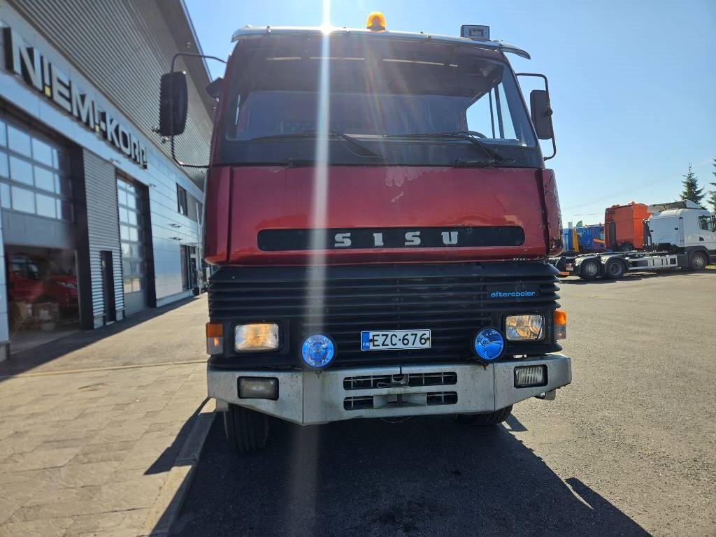 Sisu SM300 8X2 - Camion forestier: Foto 2 Sisu SM300 8X2 - Camion forestier: Foto 2