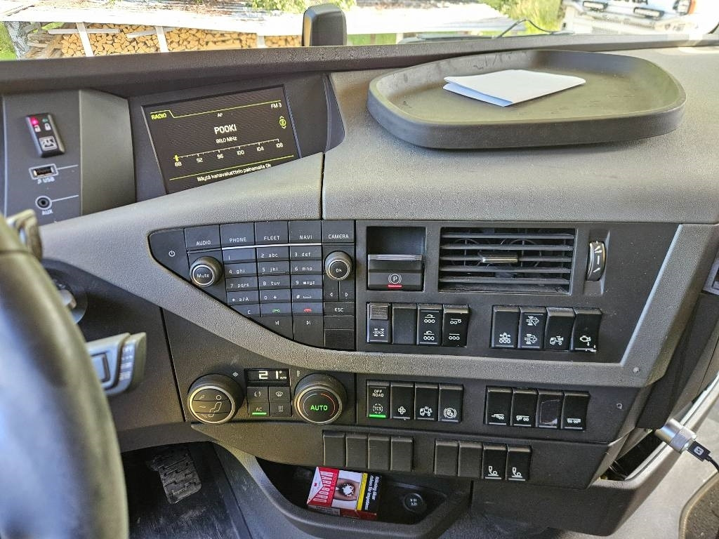 Camion forestier Volvo FH 16 750 8x4 76tn yhdistelmä: Foto 11