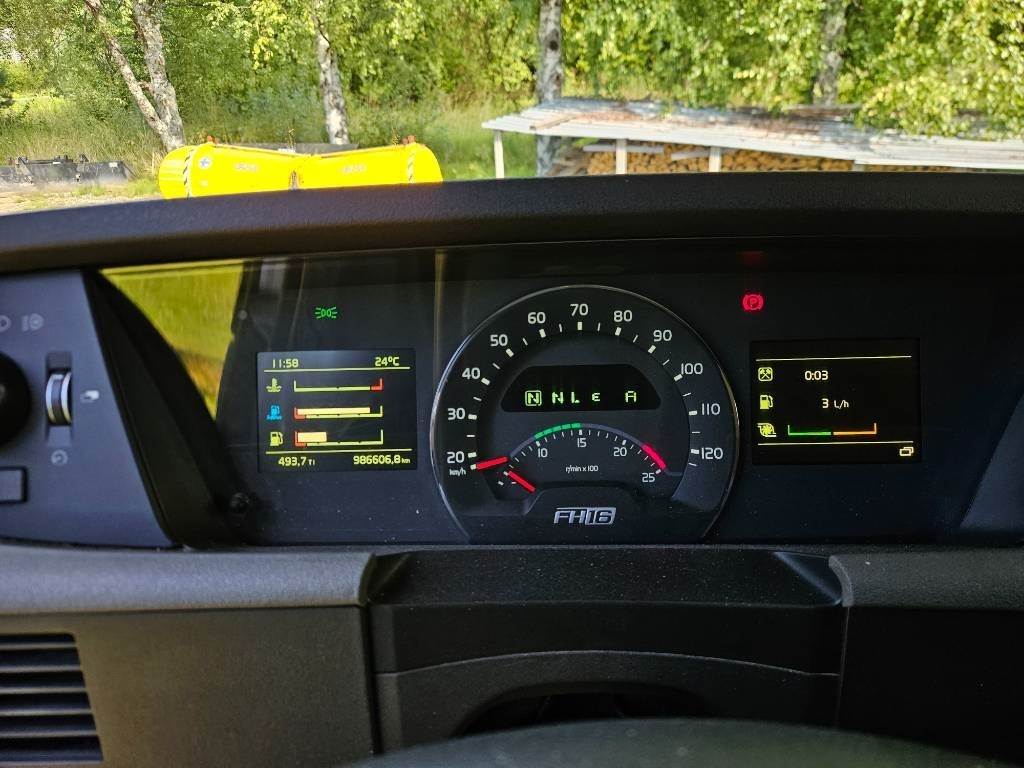 Camion forestier Volvo FH 16 750 8x4 76tn yhdistelmä: Foto 12