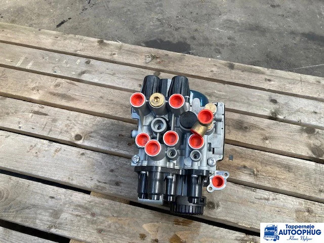 MAN 81.52108-6031 – MAN Lufttørrer - Sistem electric pentru Camion: Foto 2 MAN 81.52108-6031 – MAN Lufttørrer - Sistem electric pentru Camion: Foto 2