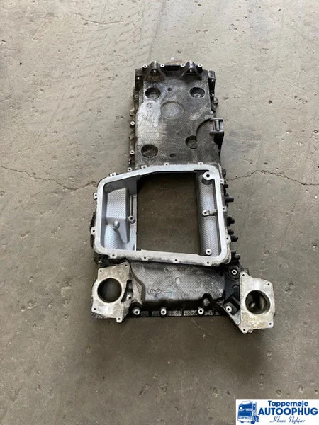 MAN Alu bundkar ramme / Crankcase yoke OEM 51.05841-3019 - Motor şi piese pentru Camion: Foto 2 MAN Alu bundkar ramme / Crankcase yoke OEM 51.05841-3019 - Motor şi piese pentru Camion: Foto 2