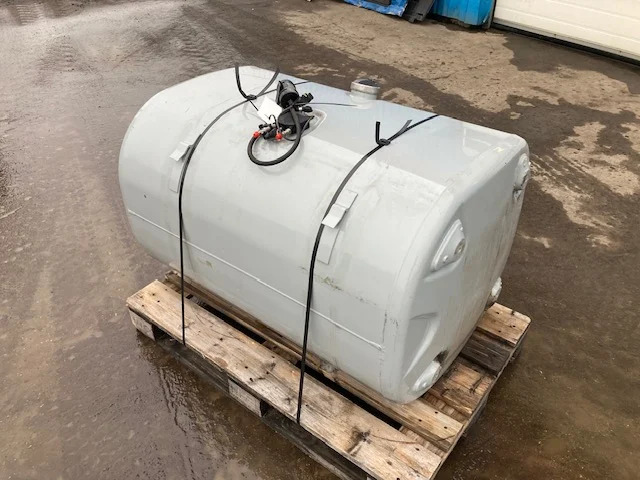 Scania Diesel tank – Scania 2849797 - Rezervor combustibil pentru Camion: Foto 2 Scania Diesel tank – Scania 2849797 - Rezervor combustibil pentru Camion: Foto 2