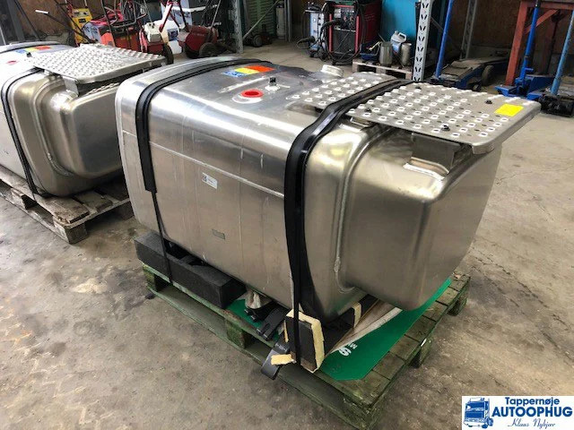 Scania Tank 540 P/N: 2132703 - Rezervor combustibil pentru Camion: Foto 4 Scania Tank 540 P/N: 2132703 - Rezervor combustibil pentru Camion: Foto 4
