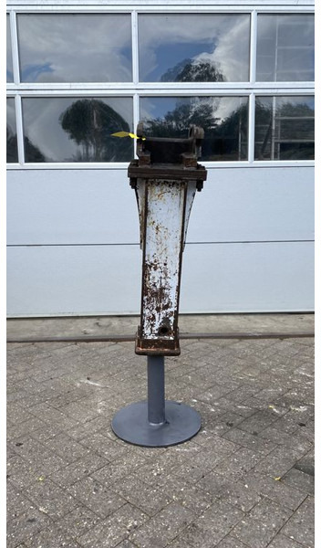 GB 60 - Ciocan hidraulic pentru Utilaje constructii: Foto 4 GB 60 - Ciocan hidraulic pentru Utilaje constructii: Foto 4