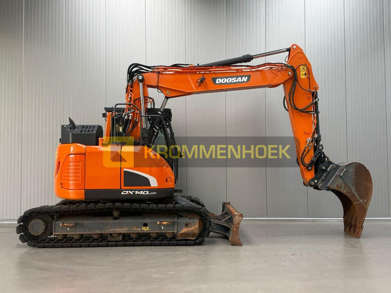 Doosan DX 140 LCR-5 Oilquick - Excavator pe şenile: Foto 5 Doosan DX 140 LCR-5 Oilquick - Excavator pe şenile: Foto 5