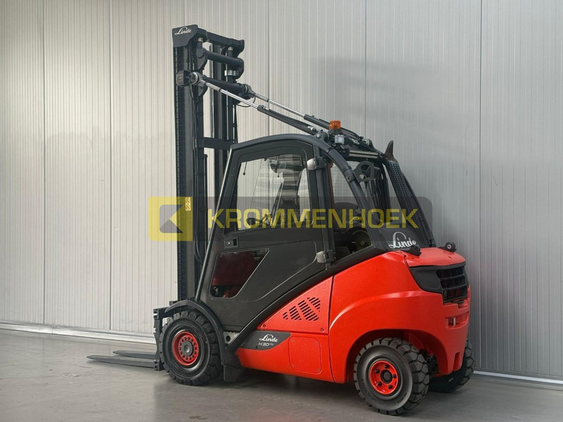 Linde H 30 T - Stivuitor GPL: Foto 3 Linde H 30 T - Stivuitor GPL: Foto 3