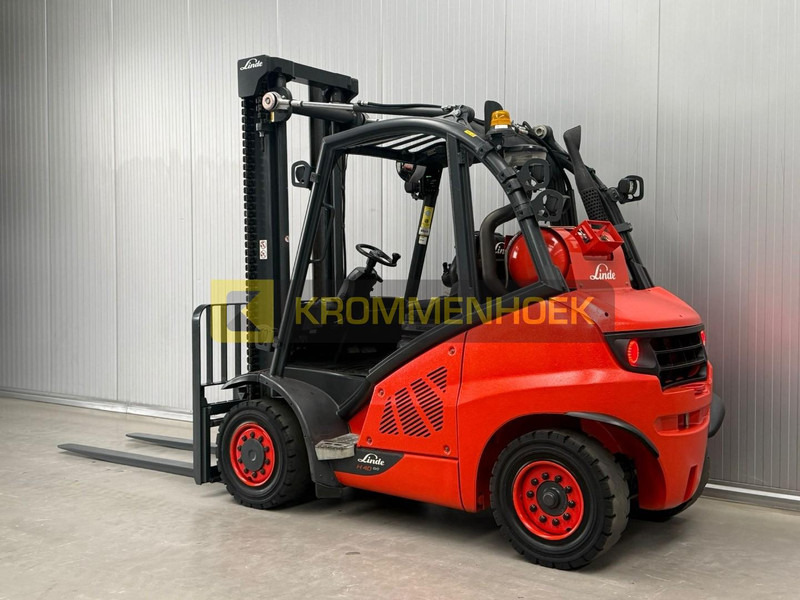 Linde H 40 T-02 - Stivuitor GPL: Foto 3 Linde H 40 T-02 - Stivuitor GPL: Foto 3