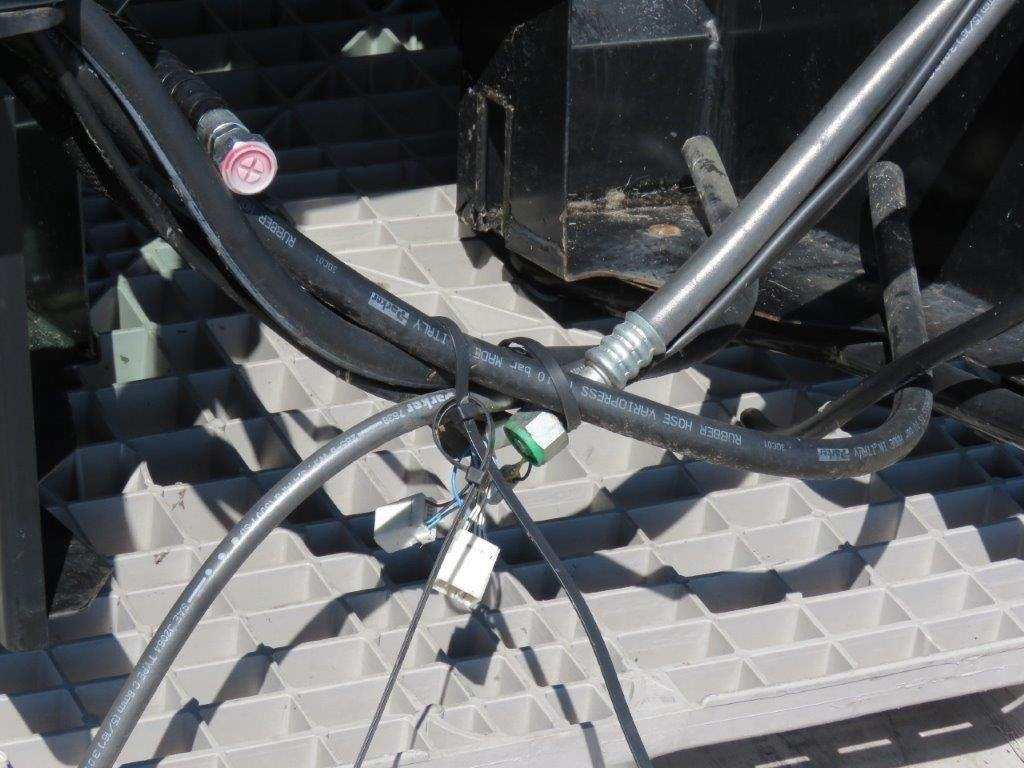 New Holland TK - Cabină pentru Utilaje constructii: Foto 5 New Holland TK - Cabină pentru Utilaje constructii: Foto 5