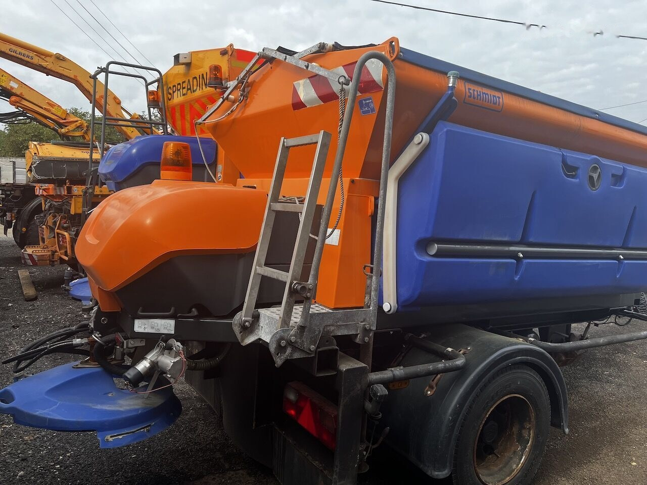 Schmidt Przyczepka 3,5m3 - Sararita: Foto 1 Schmidt Przyczepka 3,5m3 - Sararita: Foto 1