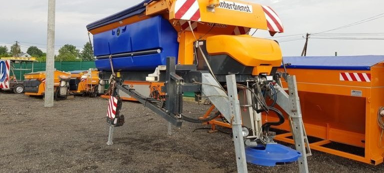 Schmidt Solarko piaskarka SCHMIDT STRATOS 5m3 - Sararita pentru Maşina comunala: Foto 1 Schmidt Solarko piaskarka SCHMIDT STRATOS 5m3 - Sararita pentru Maşina comunala: Foto 1