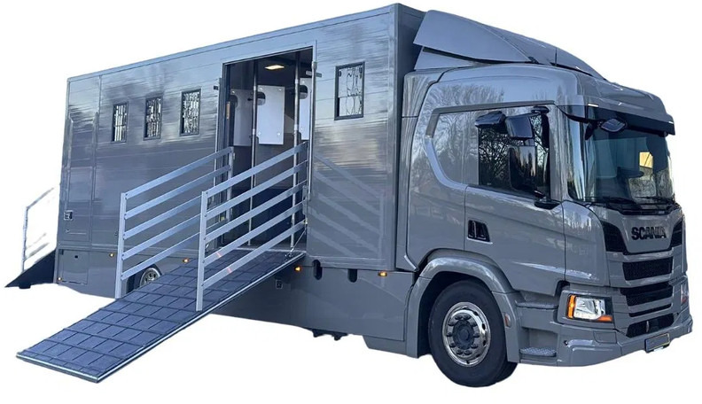 Scania P250 Horse Truck gereserveerd - Camion transport cai: Foto 1 Scania P250 Horse Truck gereserveerd - Camion transport cai: Foto 1