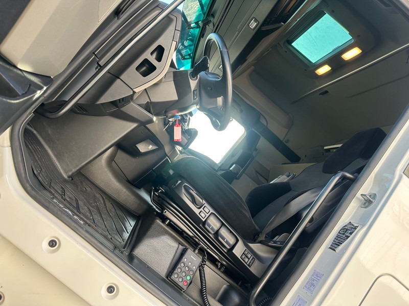 MAN TGX 26.520 LL klima Led - Camion şasiu: Foto 5 MAN TGX 26.520 LL klima Led - Camion şasiu: Foto 5