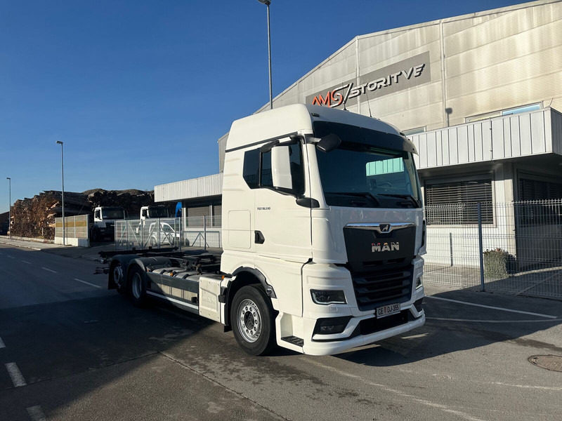 MAN TGX 26.520 LL klima Led - Camion şasiu: Foto 1 MAN TGX 26.520 LL klima Led - Camion şasiu: Foto 1