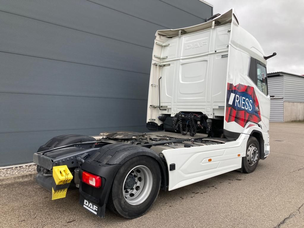 DAF XG 480 FT LED Intarder Kamera Hydraulik DAF XG 480 FT LED Intarder Kamera Hydraulik - Cap tractor: Foto 3 DAF XG 480 FT LED Intarder Kamera Hydraulik DAF XG 480 FT LED Intarder Kamera Hydraulik - Cap tractor: Foto 3