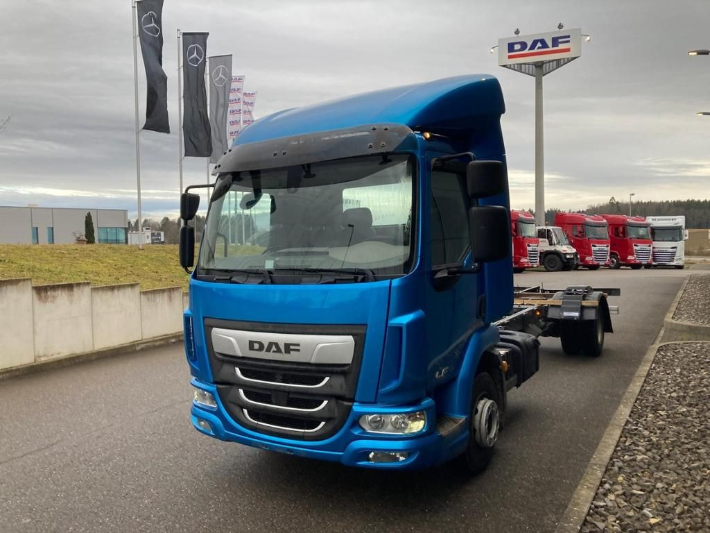 DAF LF 210 FA Standheizung / 5.00m Rd / 7.490kg DAF LF 210 FA Standheizung / 5.00m Rd / 7.490kg - Camion şasiu: Foto 4 DAF LF 210 FA Standheizung / 5.00m Rd / 7.490kg DAF LF 210 FA Standheizung / 5.00m Rd / 7.490kg - Camion şasiu: Foto 4