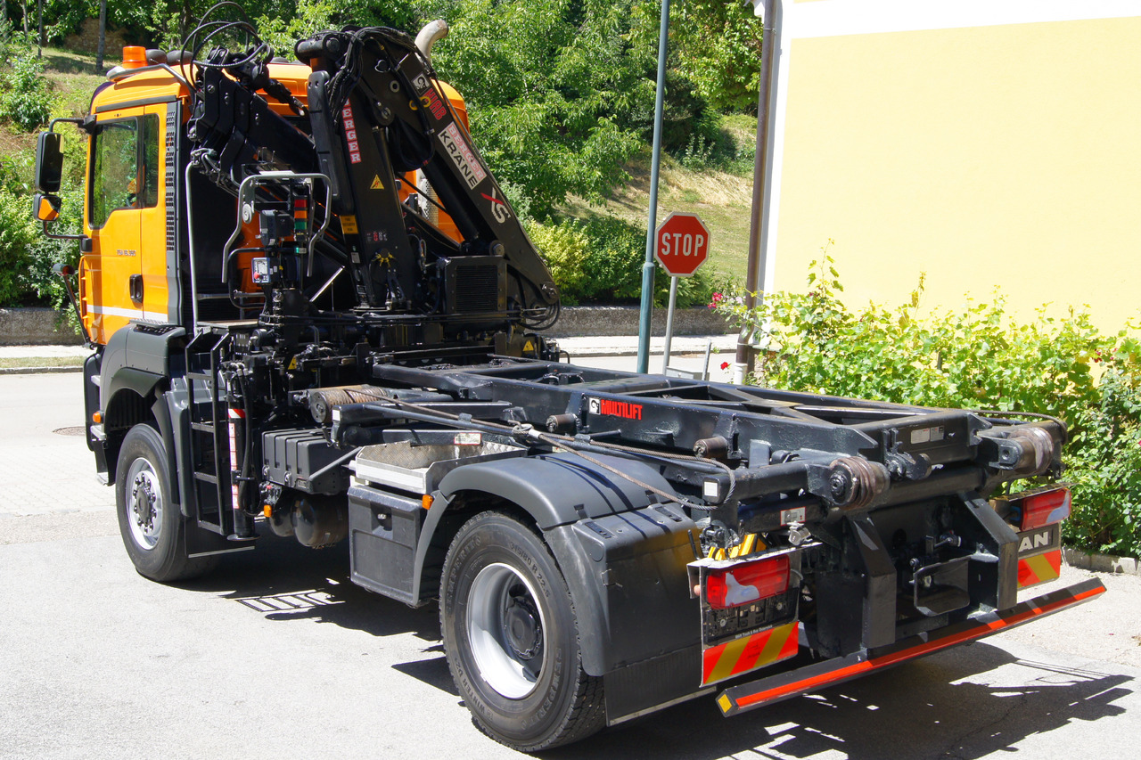 MAN TGA 18.360 BL 4x4/Euro4/TÜV/HIAB 111 korbfähig/MULTILIFT/Winterdienst - Camion basculantă, Camion cu macara: Foto 4 MAN TGA 18.360 BL 4x4/Euro4/TÜV/HIAB 111 korbfähig/MULTILIFT/Winterdienst - Camion basculantă, Camion cu macara: Foto 4