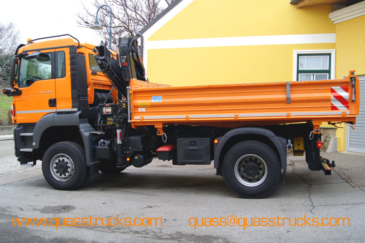 MAN TGS 18.320 BL 4x4 / HIAB 088 B-2 / Winterdienst - Camion basculantă, Camion cu macara: Foto 2 MAN TGS 18.320 BL 4x4 / HIAB 088 B-2 / Winterdienst - Camion basculantă, Camion cu macara: Foto 2