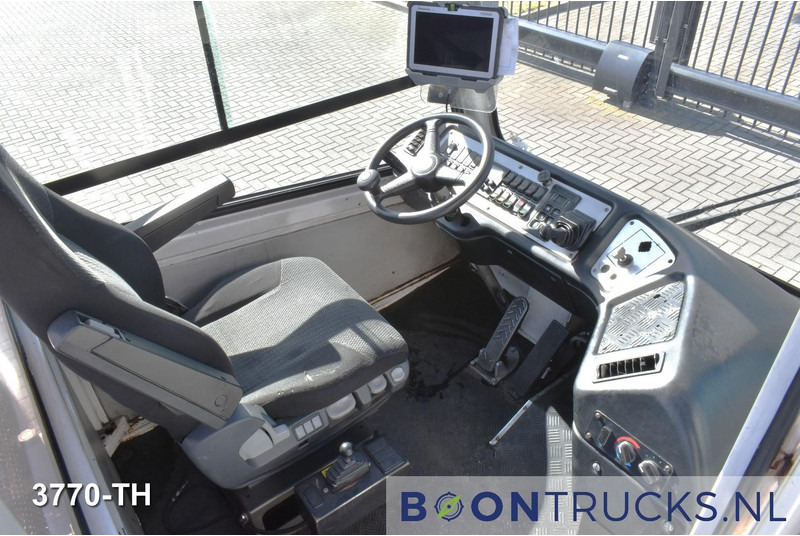 Terberg YT222 4x2 | TERMINAL TRUCK * NL KENTEKEN - Tractor terminal: Foto 2 Terberg YT222 4x2 | TERMINAL TRUCK * NL KENTEKEN - Tractor terminal: Foto 2