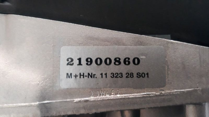 VOLVO FUEL FILTER HOUSING 21900860, 21032642 - Filtru de combustibil pentru Camion: Foto 5 VOLVO FUEL FILTER HOUSING 21900860, 21032642 - Filtru de combustibil pentru Camion: Foto 5