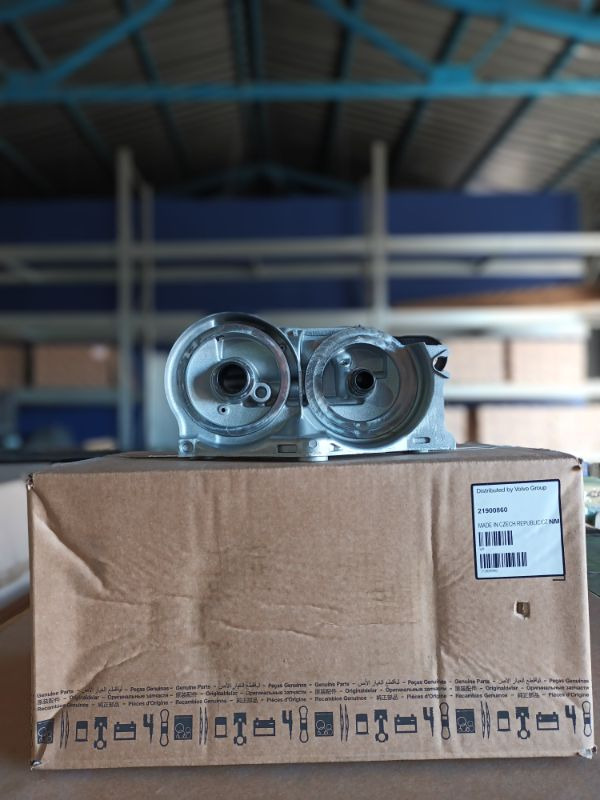 VOLVO FUEL FILTER HOUSING 21900860, 21032642 - Filtru de combustibil pentru Camion: Foto 1 VOLVO FUEL FILTER HOUSING 21900860, 21032642 - Filtru de combustibil pentru Camion: Foto 1